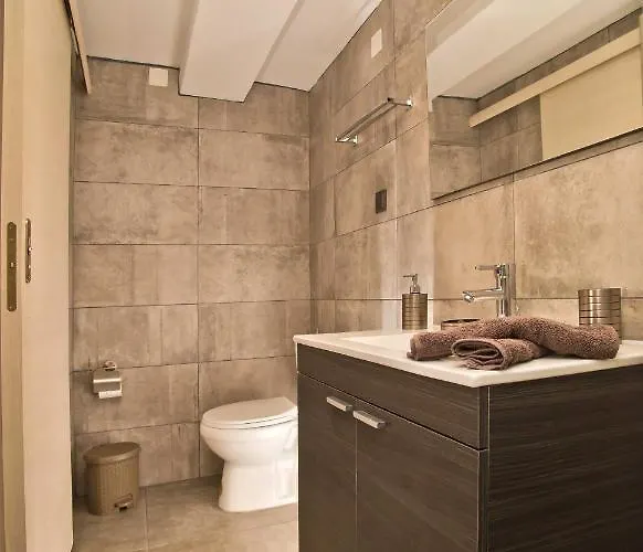 Marialenas House - Stone House At Kalymnos بيت للعطل